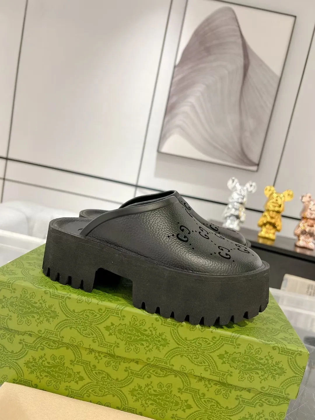 👟👟Ex-factory price 360👟👟 Women's Shoes Factory Women's Shoes Women's Clothing Women's Shoes Women's Clothes GUCCI Gucci 2023 Counter Early Spring Counter Highest Limited Counter New Gucci Punched Carved Crocs Celebrity Blogger Outfits Xiaohongshu Recommendation Original Mold Purchasing Version Original Punched Carved Water Table: 5.0CM Code Number: 35-45#